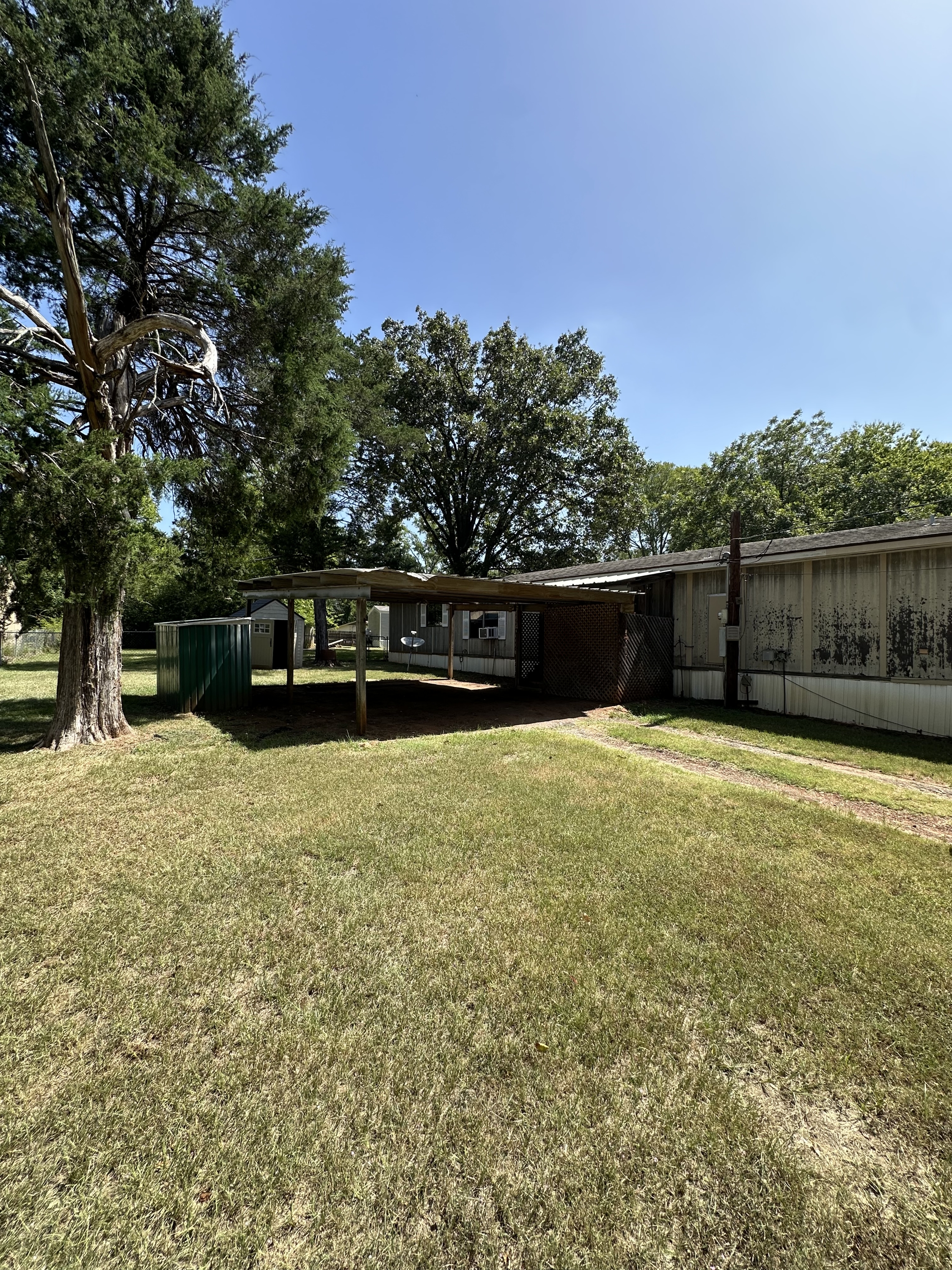 10251 Shadow Wood Cir